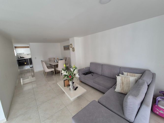 Apartamento de 3 alcobas en venta en El Prado, Bucaramanga, 103 m² · foto 3 de 7