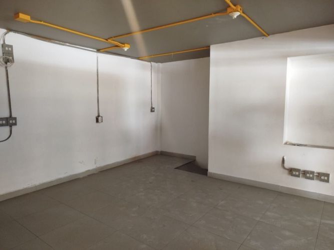 Local en arriendo en La Pradera, Envigado, 52 m² · foto 2 de 6