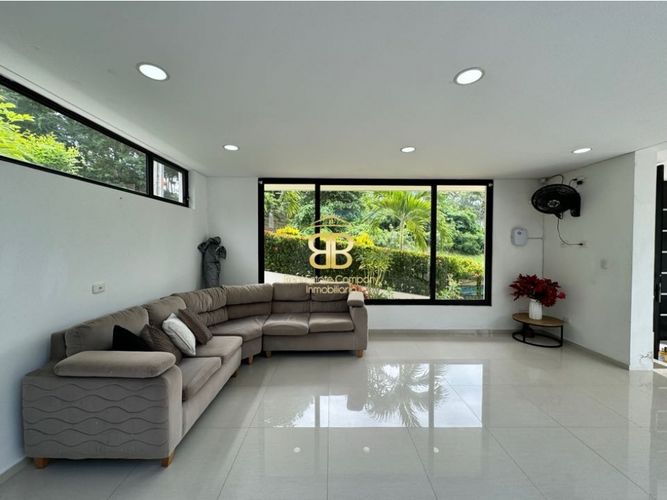 Casa de 3 alcobas en venta en Las Varas, Ricaurte, 350 m² · foto 5 de 24