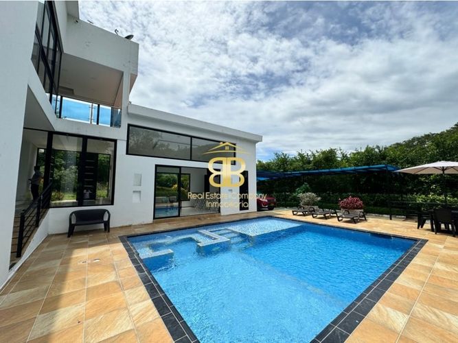 Casa de 3 alcobas en venta en Las Varas, Ricaurte, 350 m² · foto 9 de 24