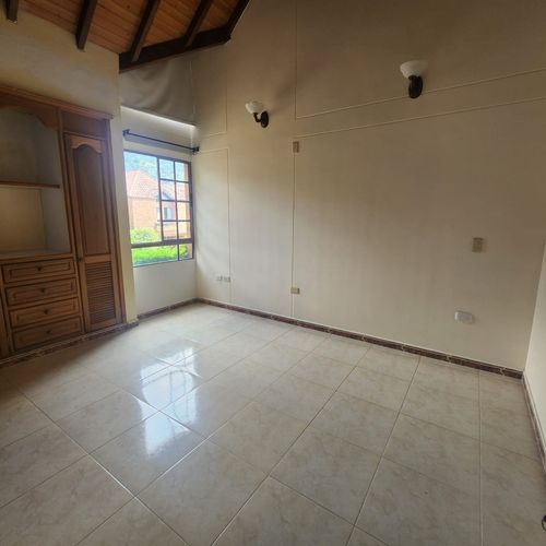 Casa de 4 alcobas en venta en Lagos Del Cacique, Bucaramanga, 340 m² · foto 10 de 13