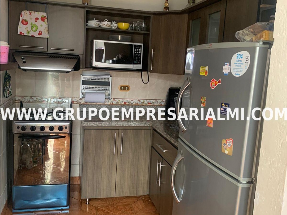Casa en venta en Guayabal, Medellín 2