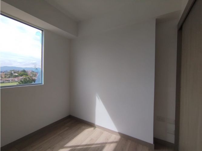 Apartamento de 3 alcobas en venta en El Porvenir, Rionegro, 77 m² · foto 4 de 12