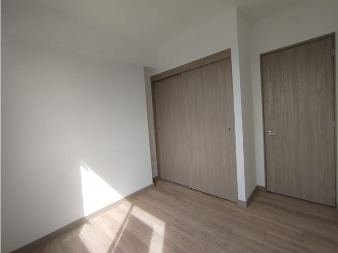 Apartamento de 3 alcobas en venta en El Porvenir, Rionegro, 77 m² · foto 5 de 12