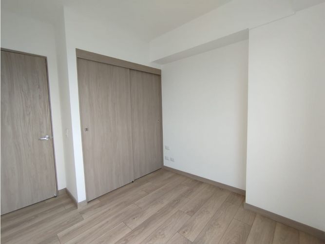 Apartamento de 3 alcobas en venta en El Porvenir, Rionegro, 77 m² · foto 6 de 12