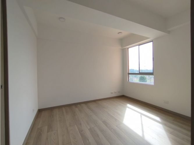 Apartamento de 3 alcobas en venta en El Porvenir, Rionegro, 77 m² · foto 8 de 12