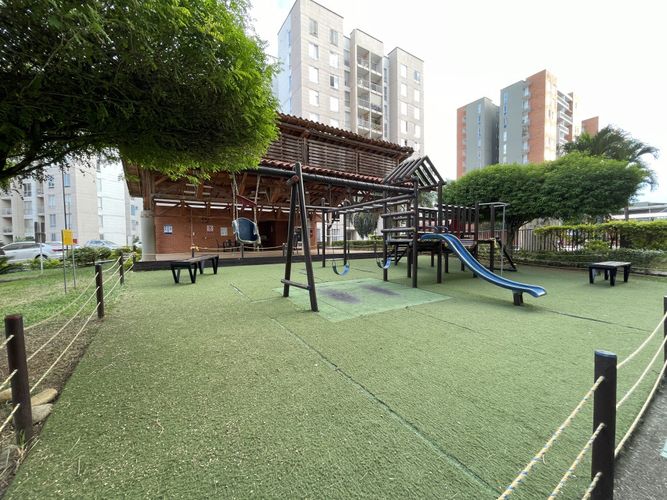 Apartamento de 2 alcobas en venta en Valle Del Lili, Cali, 61 m² · foto 21 de 23