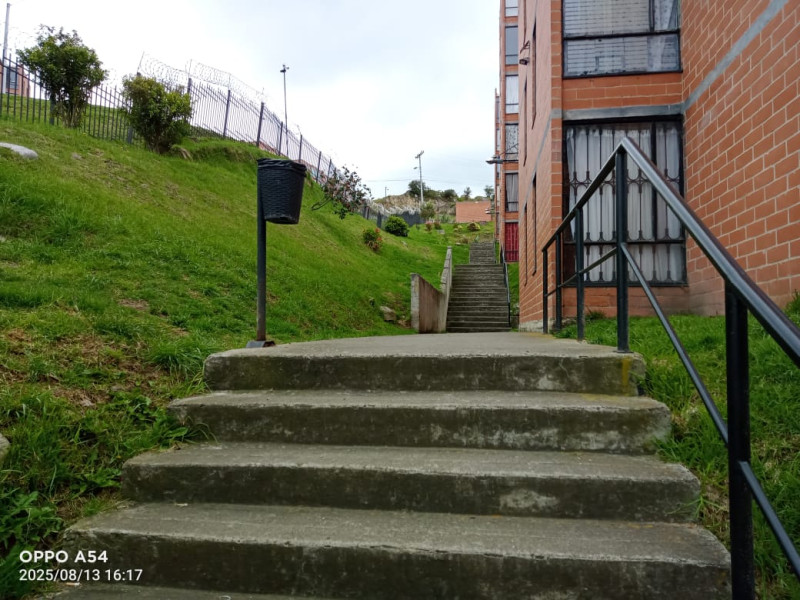 Apartamento en venta en Nueva Esperanza, Bogotá · foto 2 de 16