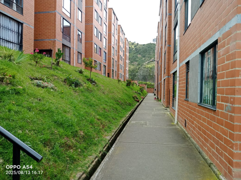 Apartamento en venta en Nueva Esperanza, Bogotá · foto 3 de 16