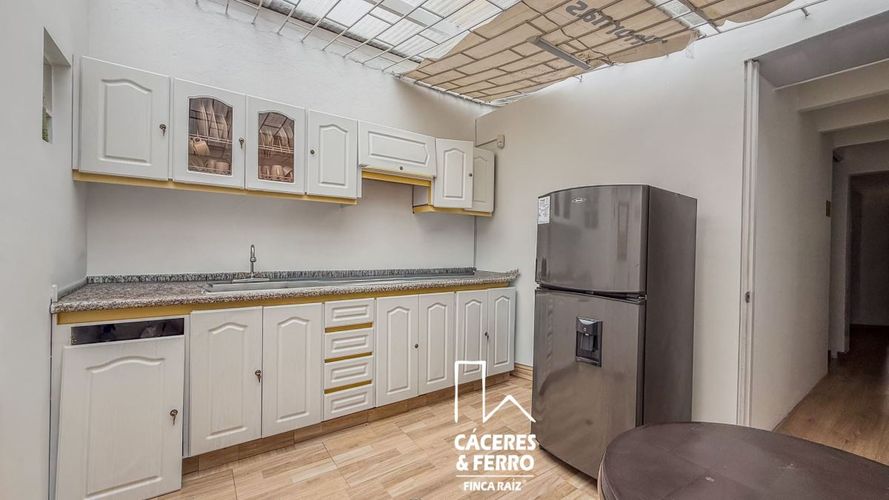 Casa de 5 alcobas en venta en Cedritos, Bogotá, 261 m² · foto 9 de 21
