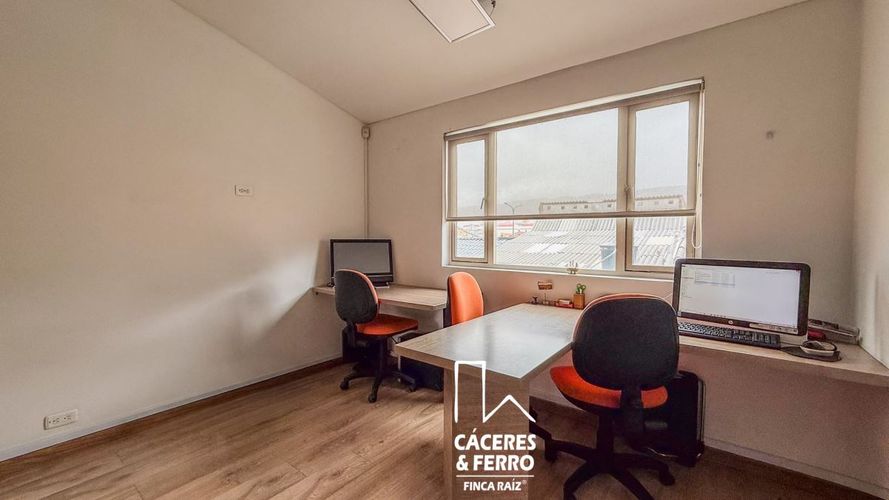 Casa de 5 alcobas en venta en Cedritos, Bogotá, 261 m² · foto 16 de 21