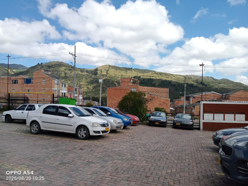 Casa en venta en Centro Usme, Bogotá · foto 16 de 17