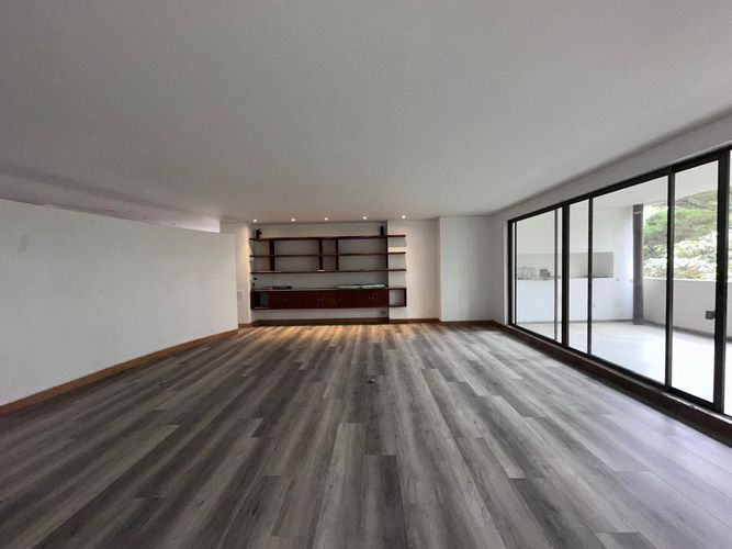 Apartamento en arriendo en Los Balsos, Medellín · foto 13 de 16