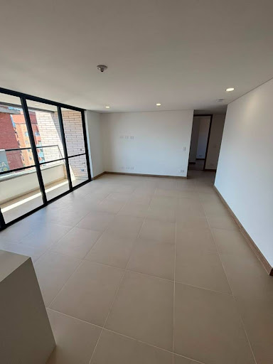 Apartamento en arriendo en Laureles, Medellín · foto 3 de 14