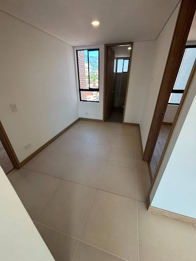 Apartamento en arriendo en Laureles, Medellín · foto 5 de 14