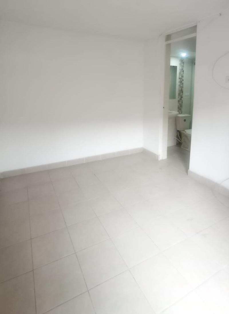 Apartamento en venta en Ismael Perdomo, Bogotá · foto 2 de 10