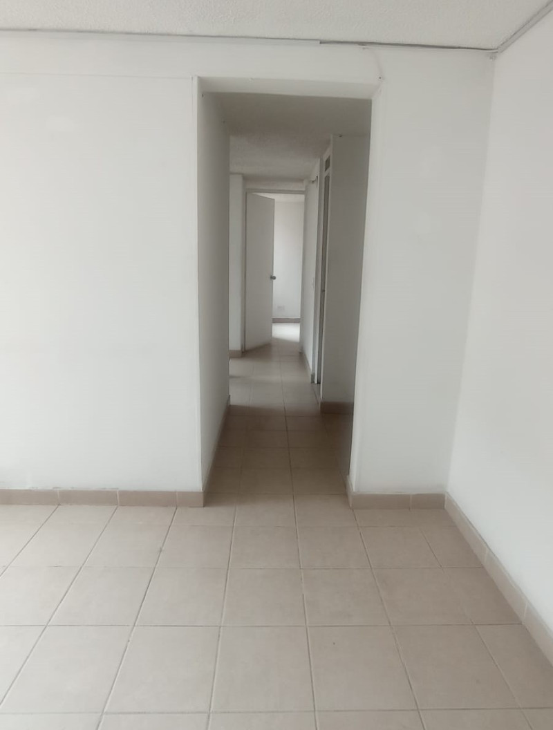 Apartamento en venta en Ismael Perdomo, Bogotá · foto 4 de 10