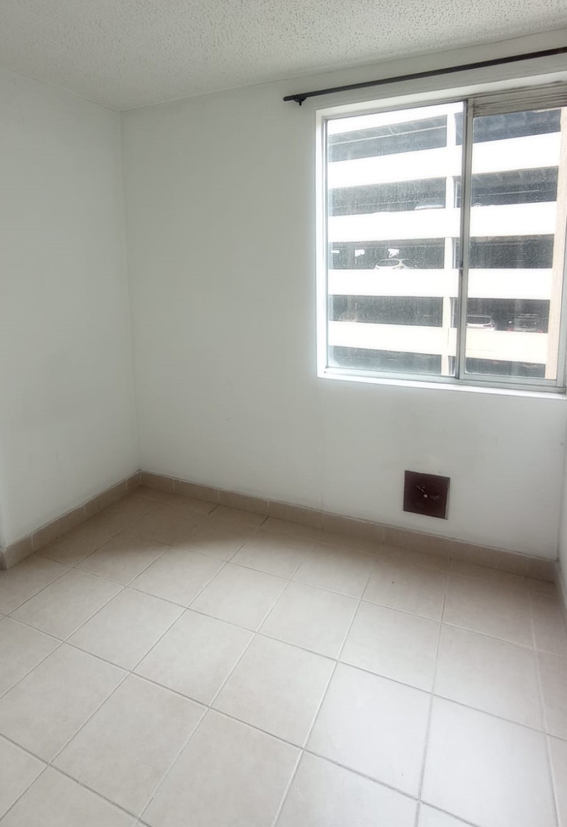 Apartamento en venta en Ismael Perdomo, Bogotá · foto 5 de 10