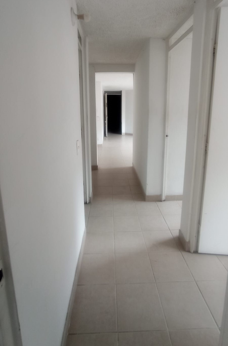 Apartamento en venta en Ismael Perdomo, Bogotá · foto 8 de 10
