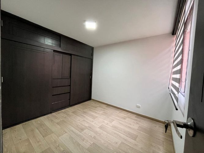Apartamento de 3 alcobas en venta en La Esperanza Sur, Bogotá, 49 m² · foto 3 de 11