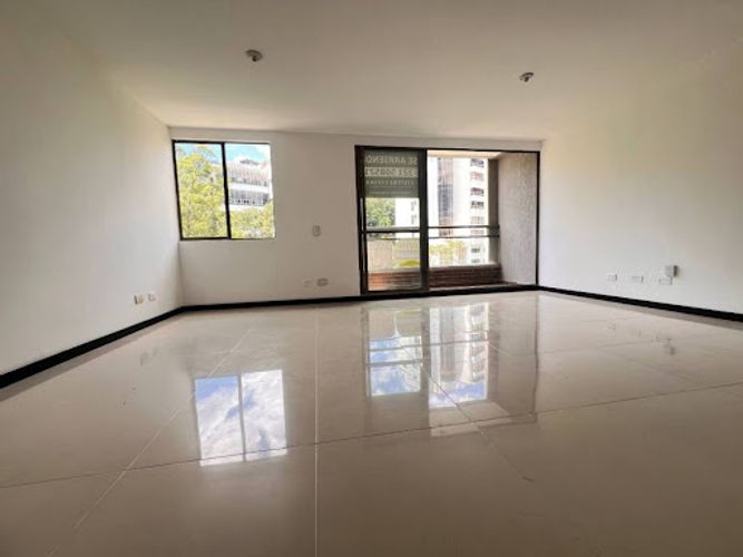 Apartamento de 2 alcobas en arriendo en Loma De Los Gonzalez, Medellín, 80 m² · foto 4 de 16