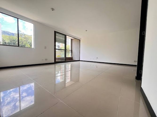 Apartamento de 2 alcobas en arriendo en Loma De Los Gonzalez, Medellín, 80 m² · foto 5 de 16