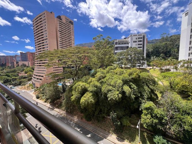 Apartamento de 2 alcobas en arriendo en Loma De Los Gonzalez, Medellín, 80 m² · foto 7 de 16