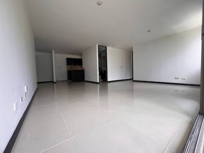Apartamento de 2 alcobas en arriendo en Loma De Los Gonzalez, Medellín, 80 m² · foto 8 de 16