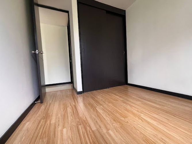Apartamento de 2 alcobas en arriendo en Loma De Los Gonzalez, Medellín, 80 m² · foto 11 de 16