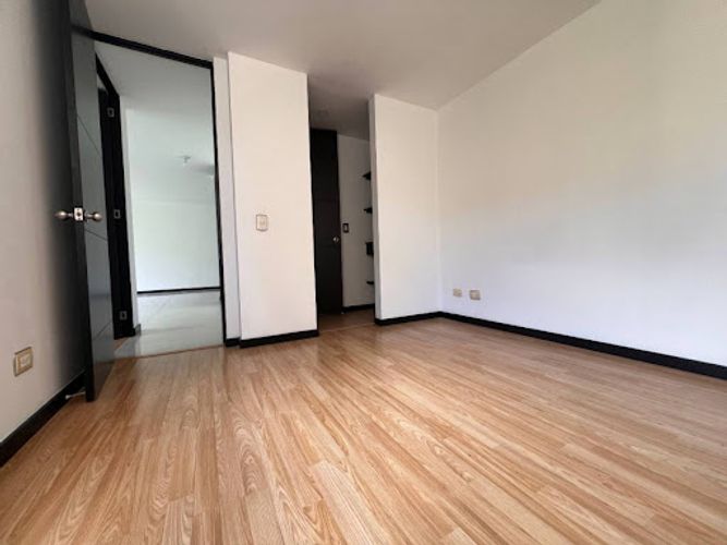 Apartamento de 2 alcobas en arriendo en Loma De Los Gonzalez, Medellín, 80 m² · foto 13 de 16