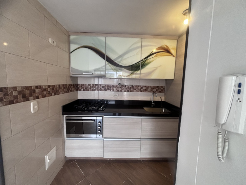 Apartamento en venta en Madelena, Bogotá · foto 7 de 19