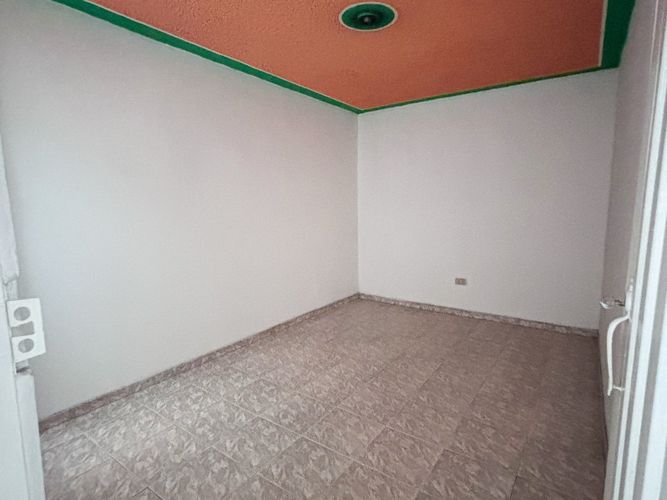 Casa de 5 alcobas en venta en Abraham Lincoln, Bogotá, 195 m² · foto 3 de 22