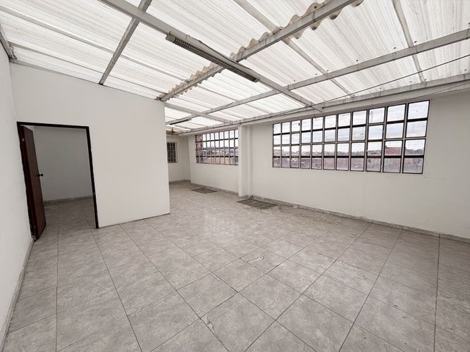 Casa de 5 alcobas en venta en Abraham Lincoln, Bogotá, 195 m² · foto 8 de 22