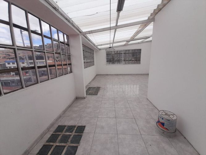 Casa de 5 alcobas en venta en Abraham Lincoln, Bogotá, 195 m² · foto 17 de 22
