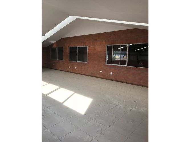 Bodega en arriendo en Acopi, Yumbo, 780 m² · foto 3 de 10