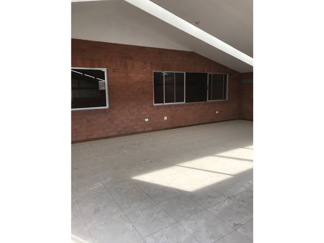 Bodega en arriendo en Acopi, Yumbo, 780 m² · foto 4 de 10