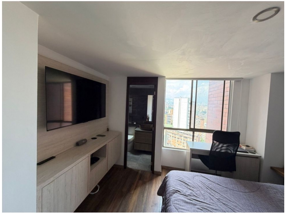 Apartamento en venta en El Poblado, Medellín 2