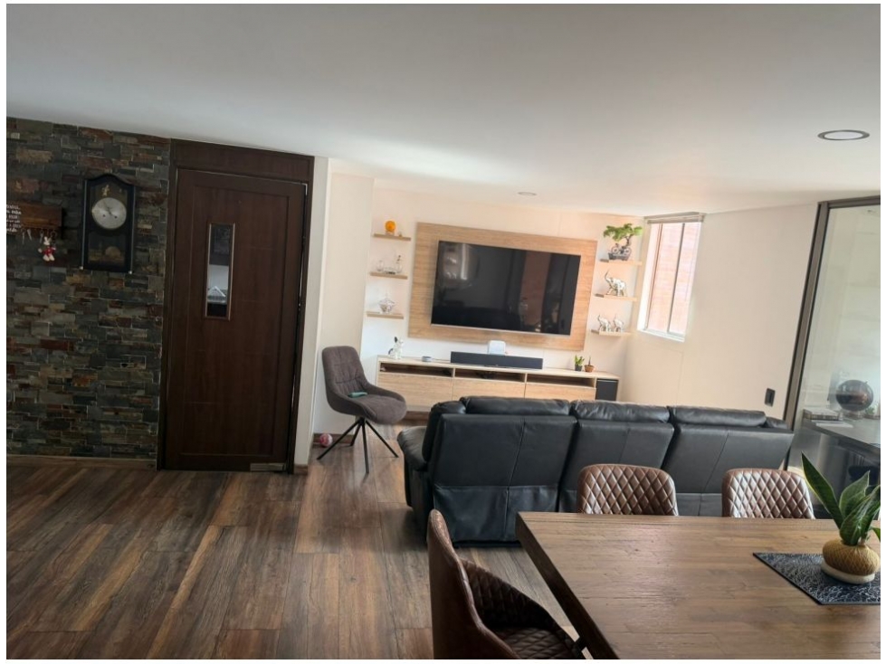 Apartamento en venta en El Poblado, Medellín 3