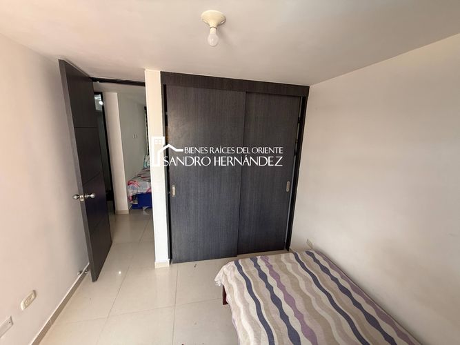 Apartamento de 3 alcobas en venta en El Recreo, Floridablanca, 95 m² · foto 8 de 16