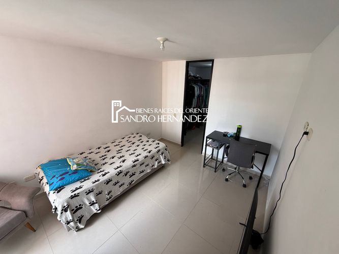 Apartamento de 3 alcobas en venta en El Recreo, Floridablanca, 95 m² · foto 11 de 16