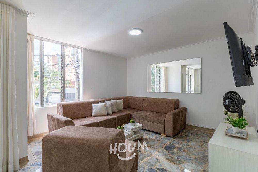 Casa en venta en Laureles, Medellín 2