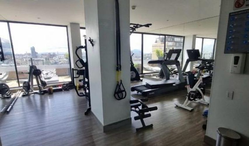 Apartamento de 3 alcobas en venta en Chico Norte, Bogotá, 163 m² · foto 6 de 7