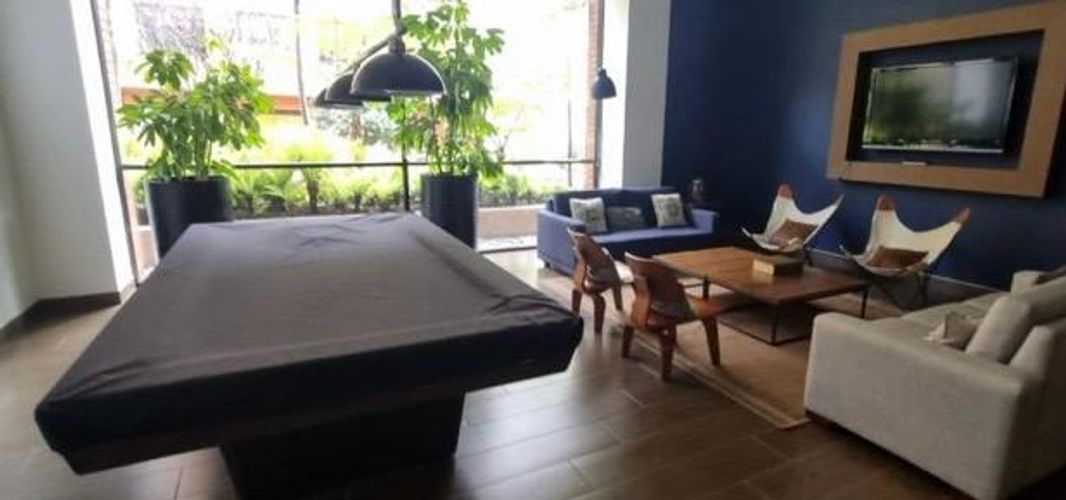 Apartamento de 3 alcobas en venta en Chico Norte, Bogotá, 163 m² · foto 7 de 7