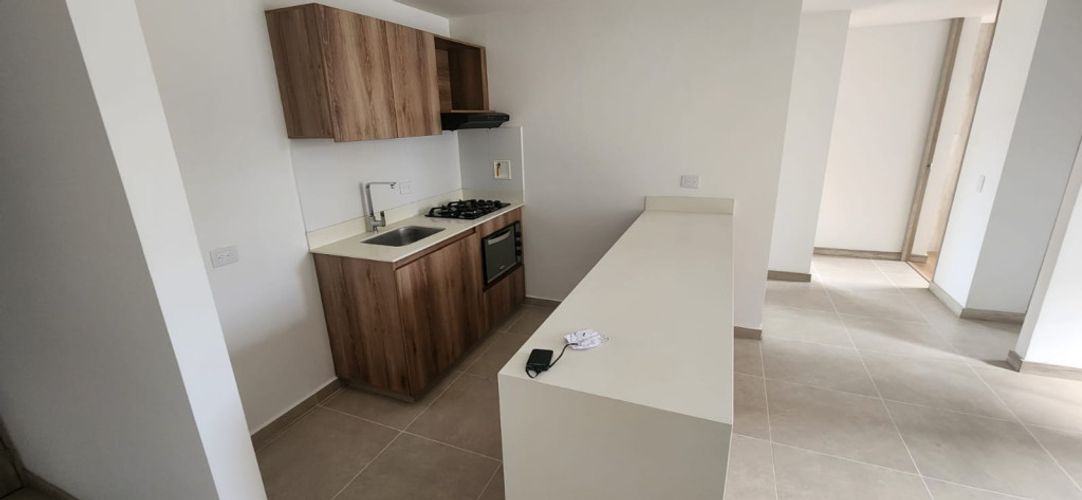 Apartamento de 2 alcobas en arriendo en Simesa, Medellín, 64 m² · foto 3 de 12
