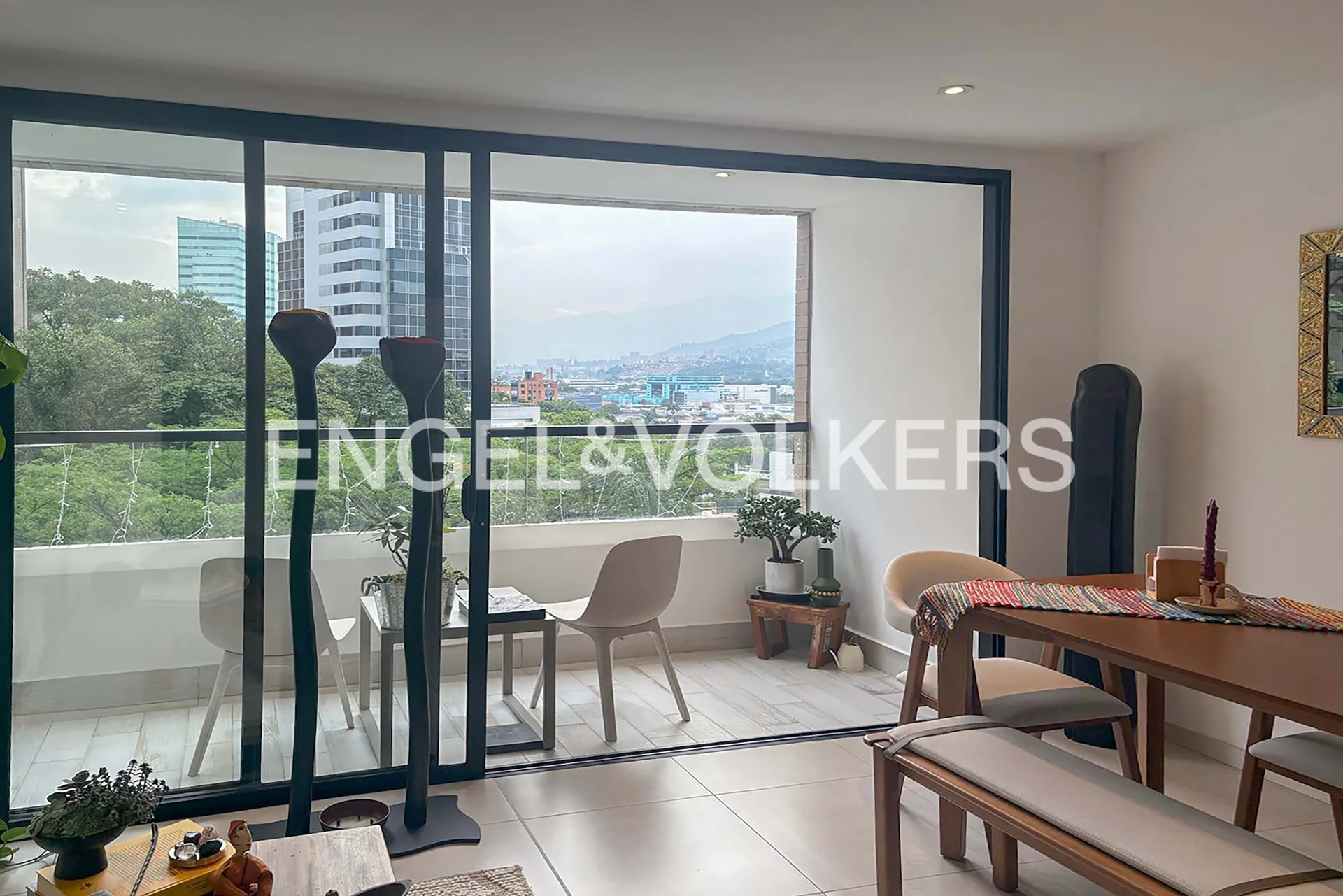 Apartamento en venta en Castropol, Medellín 2