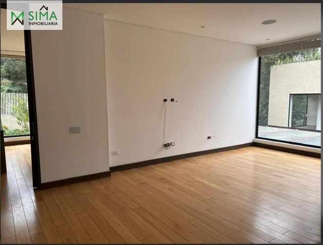 Casa de 4 alcobas en venta en Cerros De Suba, Bogotá, 300 m² · foto 8 de 17