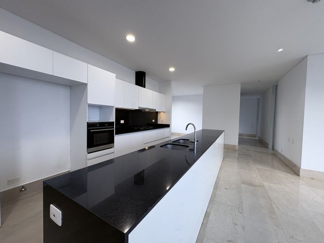 Apartamento de 3 alcobas en venta en Bellavista, Cali, 161 m² · foto 9 de 19