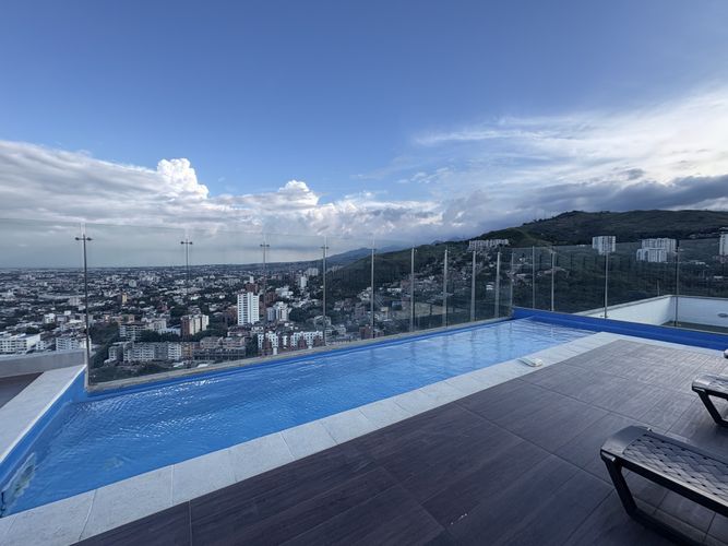 Apartamento de 3 alcobas en venta en Bellavista, Cali, 161 m² · foto 17 de 19