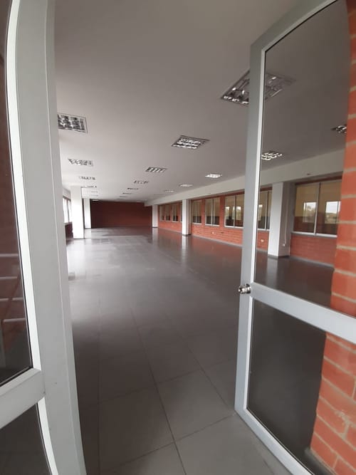 Bodega en venta en La Palmirana, Palmira, 2200 m² · foto 2 de 13