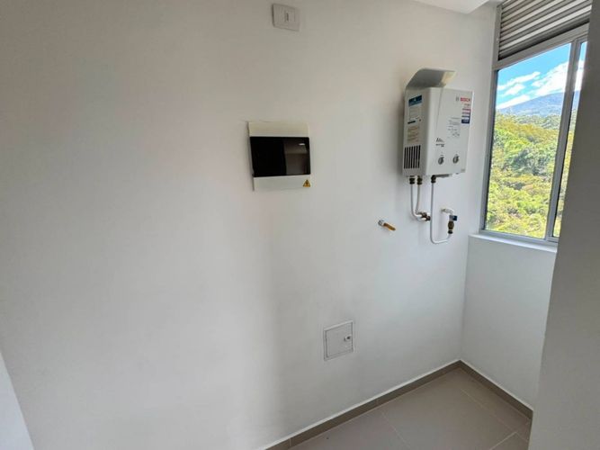 Apartamento de 3 alcobas en arriendo en Monteazul, Sabaneta, 76 m² · foto 6 de 16